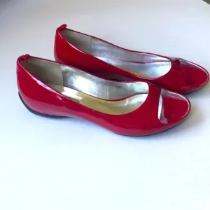 NEW Kenneth Cole Red Patent Leather Peep Toe 5.5M‎