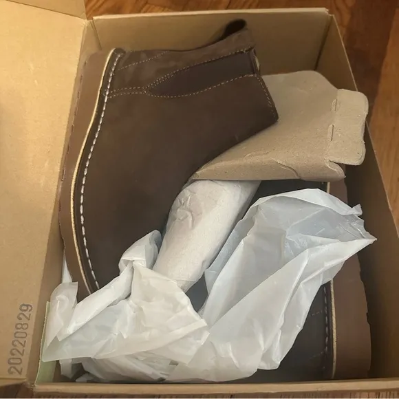 New L.L.Bean Women's Stonington Chelsea Boots, Leather Dark Cocoa Size: 8