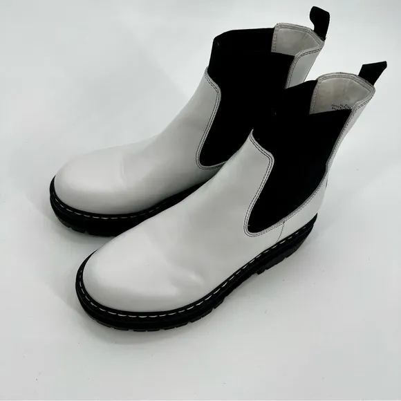 New Marc Fisher Patrick Ankle Boots Bootie Chelsea White Rubber Sole Moto 6.5 M