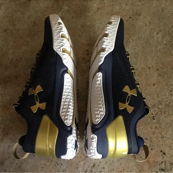 NEW Men’s Under Armour Charged Ultimate Trainer Low Top Sneakers