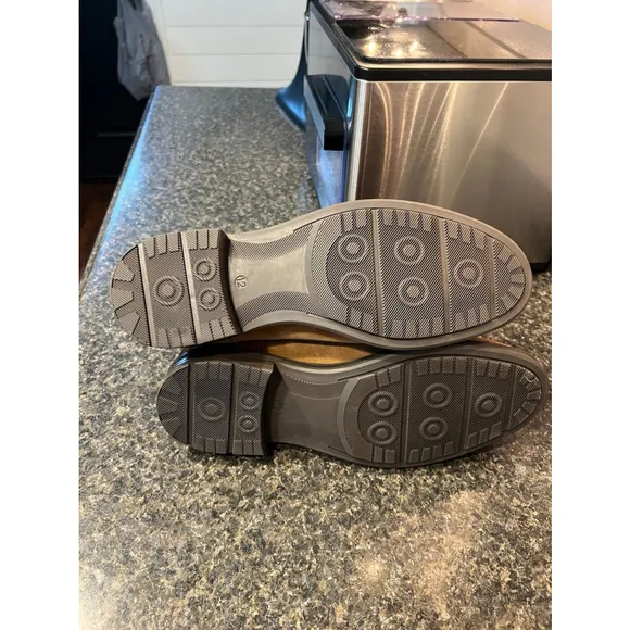 New Mens Vince Camuto Chelsea Huntsley Booties
