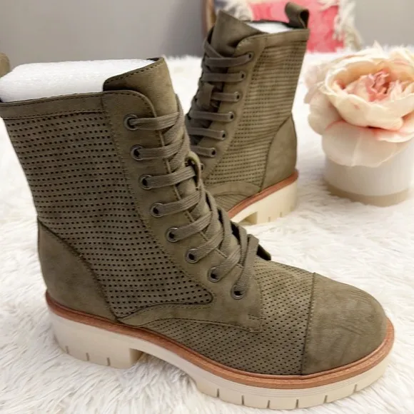 NEW MIA Havenn Combat Lace up ankle boots Olive green women size 8.5