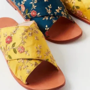 New MOMO Free People Sunny Days 6, 8, 10 Yellow Embroidered Silk Leather Slip-On