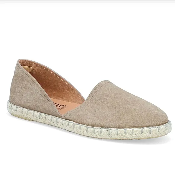New NEVER WORN! CARMENA Miz Mooz size 40=9.-9.5