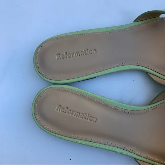 New Reformation The Margaret croc embossed crossover sandals Size 7