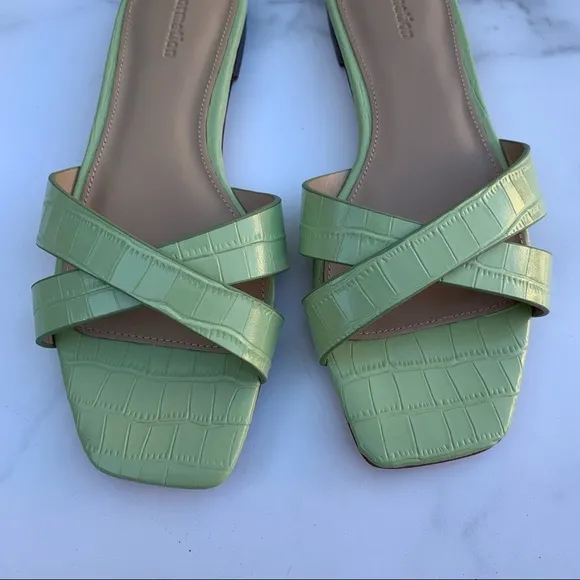 New Reformation The Margaret croc embossed crossover sandals Size 7