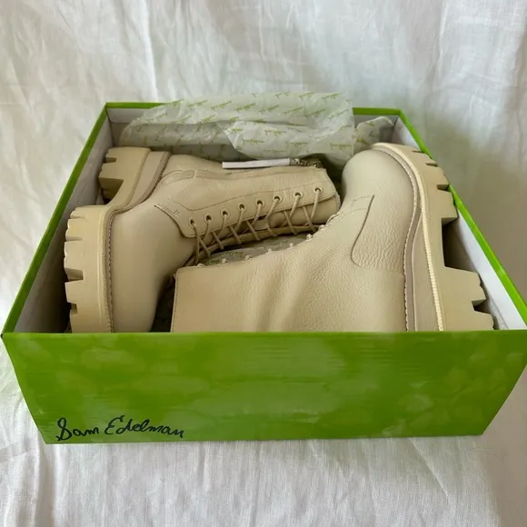 NEW Sam Edelman Leather Ivory lace up lug platform boots Size 8.5