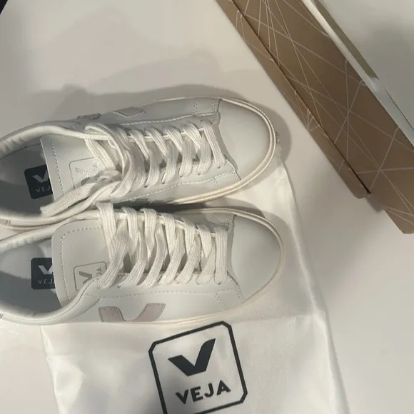New SeasonVEJACampo low-top lace-up sneakers size 38