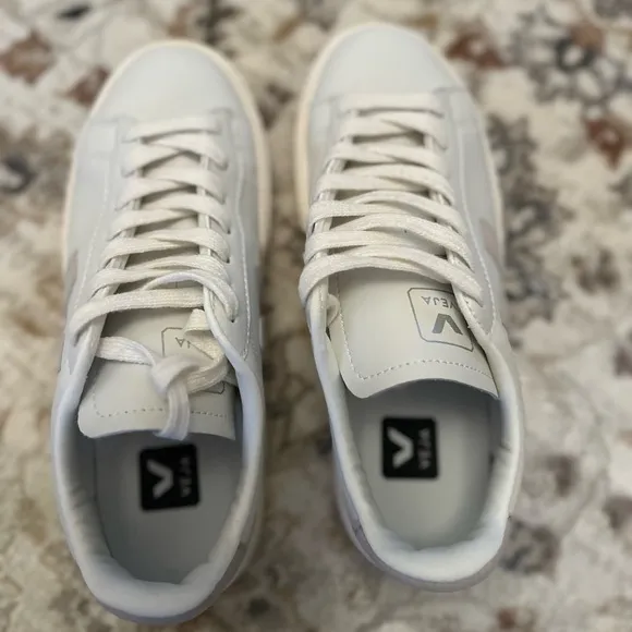 New SeasonVEJACampo low-top lace-up sneakers size 38