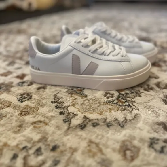 New SeasonVEJACampo low-top lace-up sneakers size 38