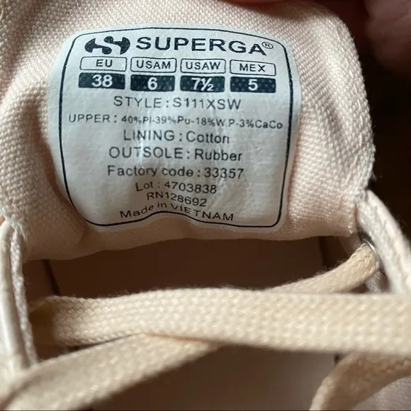 NEW Superga Pink Crocodile Textured Platform Sneakers NWT