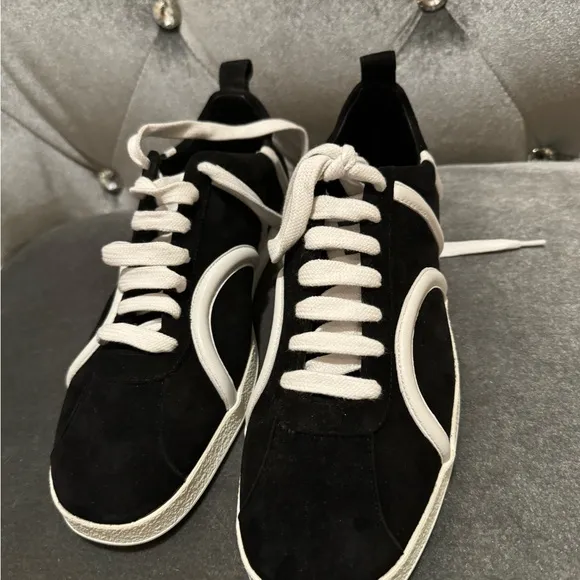 NEW TOTEME SUEDE LOW TOP SNEAKERS 40