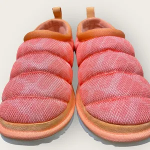 NEW! UGG Junior/Women’s slip on sandals. Neon Orange. Soft cushioned comfortable
