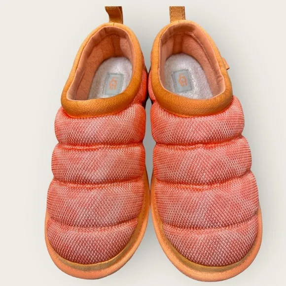 NEW! UGG Junior/Women’s slip on sandals. Neon Orange. Soft cushioned comfortable