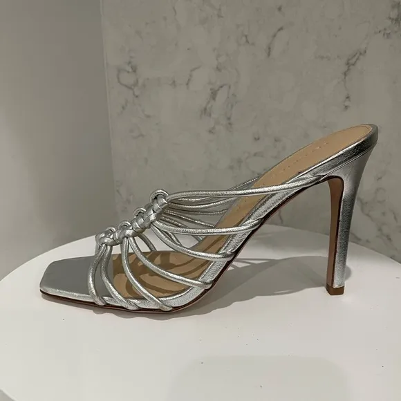 New! Veronica Beard Avita Women'sStrappy Leather Sandals Silver Heels Sz 7 $395
