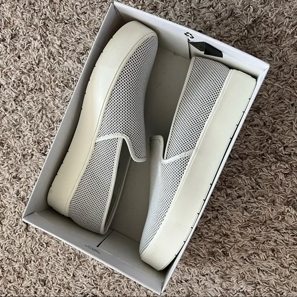 NEW Vince Brenden-B Platform Slip-On Sneakers, Size 11 New in Box Retail $225