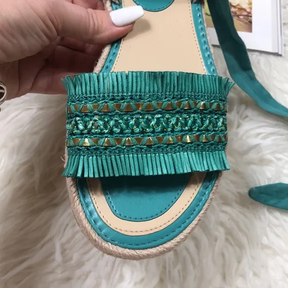 NEW Vince Camuto Kimano Sandals