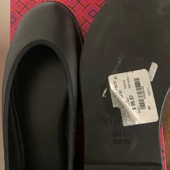 New! Vince Sofia Women's flat