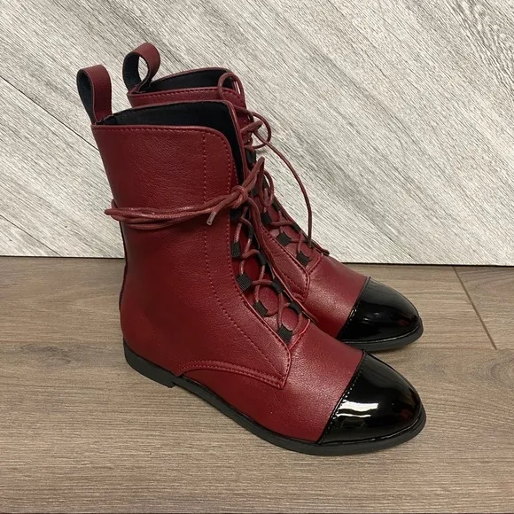 New! Vintage Style Combat Lace Up Boots In Wine