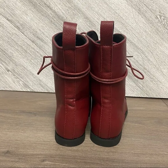 New! Vintage Style Combat Lace Up Boots In Wine