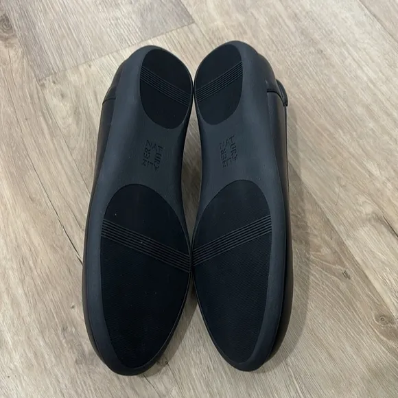 NEW Women’s Naturalizer Flexy Round Toe Leather Ballet Flats