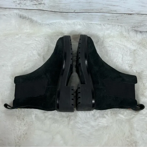 NEW Womens Size 5 Tory Burch Chelsea Lug Sole Black Suede Leather Ankle Bootie