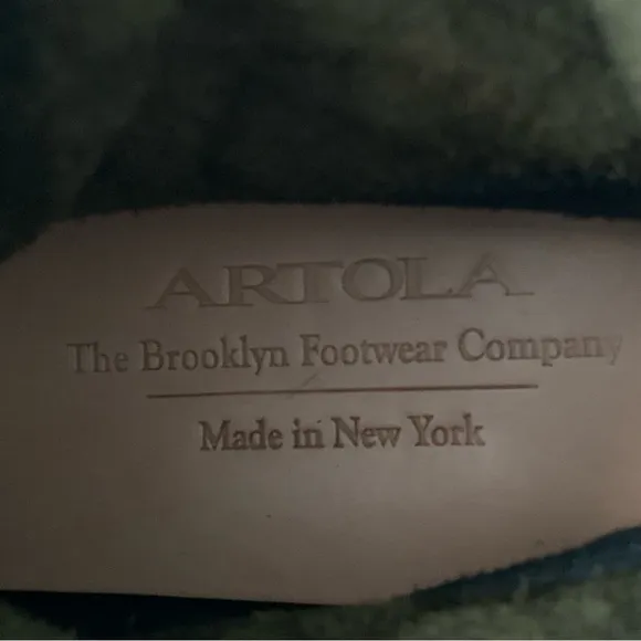 NIB Artola NYC Suede Combat Military Boots