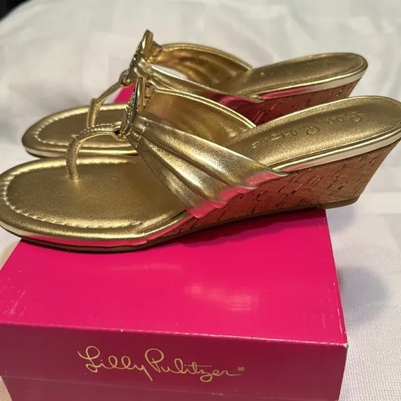 NIB Lilly Pulitzer Women’s Size 6.5 Gold Metallic Rousseau Wedge Sandals