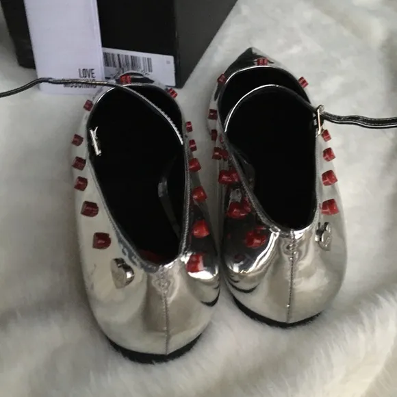 NIB LOVE MOSCHINO Metallic Pointed Toe Ballet Flats