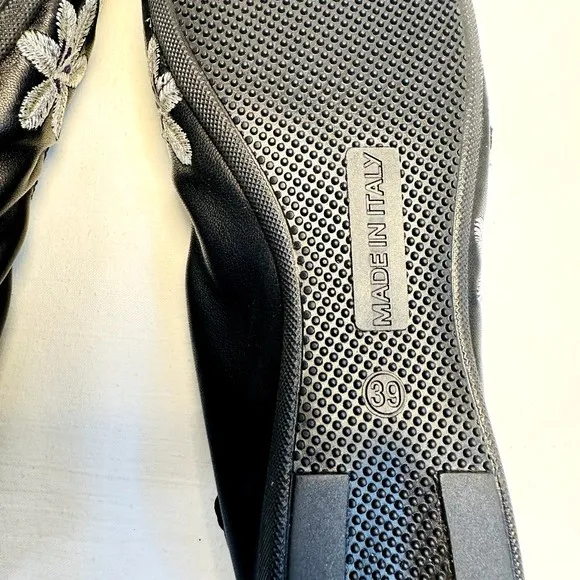 NIB Mally Women Black Leather Embroidered Silver Flower Ballet Flats SZ 39 Italy