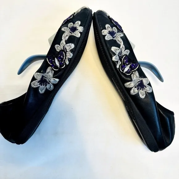 NIB Mally Women Black Leather Embroidered Silver Flower Ballet Flats SZ 39 Italy
