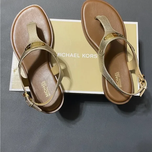 NIB Michael Kors Pale Gold Embossed Lizard Sandals
