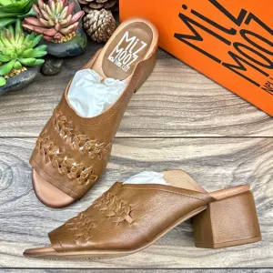 NIB Miz Mooz Briar 39 8.5-9 Whipstitch Leather Heeled Slide Sandal Brandy Brown