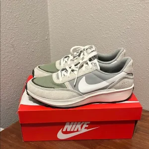 NIB Nike Waffle Nav Low Jade Horizon Sail Oil Green Olive Aura Sneakers Men's 12