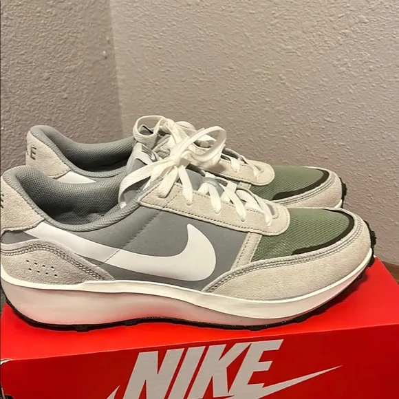 NIB Nike Waffle Nav Low Jade Horizon Sail Oil Green Olive Aura Sneakers Men's 12
