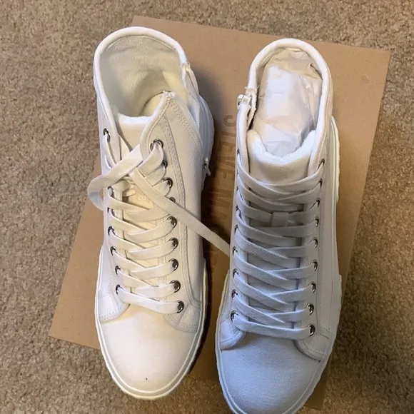 NIB Steve Madden Chanced White High Top Platform Sneakers  8.5 Leather &amp; Canvas