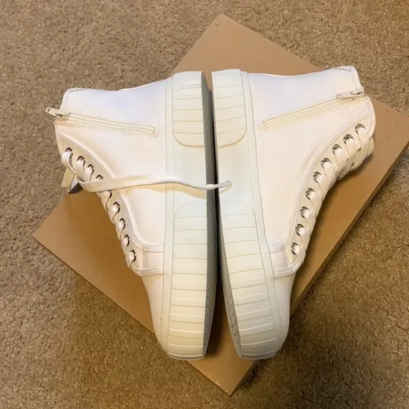 NIB Steve Madden Chanced White High Top Platform Sneakers  8.5 Leather &amp; Canvas