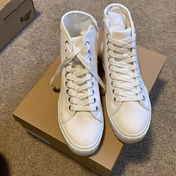 NIB Steve Madden Chanced White High Top Platform Sneakers  8.5 Leather &amp; Canvas