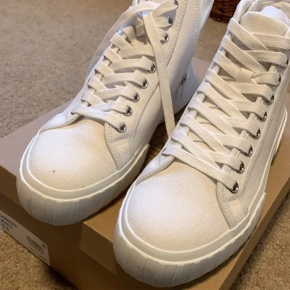 NIB Steve Madden Chanced White High Top Platform Sneakers  8.5 Leather &amp; Canvas
