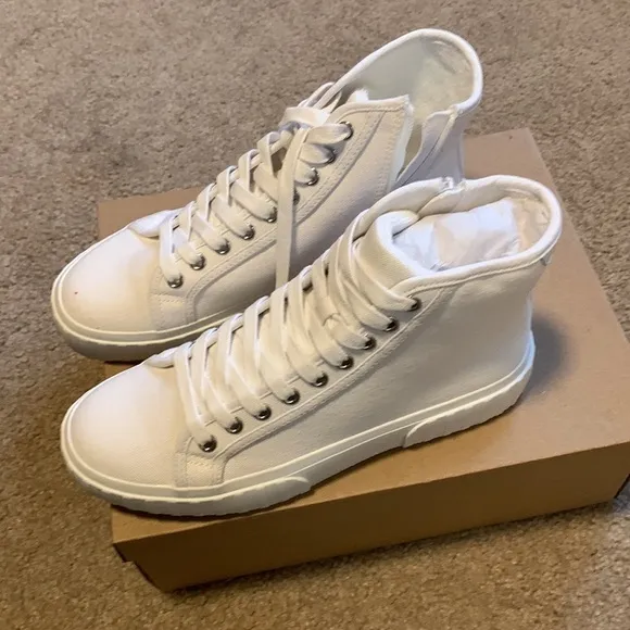 NIB Steve Madden Chanced White High Top Platform Sneakers  8.5 Leather &amp; Canvas