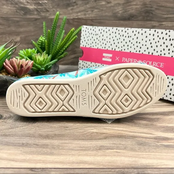 NIB Toms Alpargata Loafer Flats Soft Blue Paper Source Palm Trees Print 8