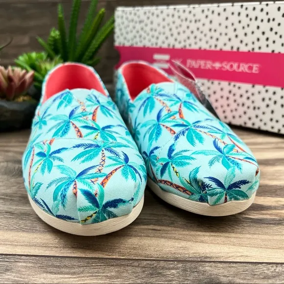 NIB Toms Alpargata Loafer Flats Soft Blue Paper Source Palm Trees Print 8