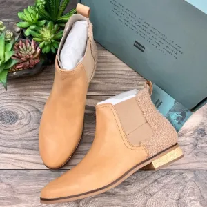 NIB Toms Ella Leather Slip On Chelsea Boots Honey Leather Faux Shearling 9M 40
