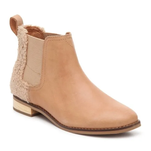 NIB Toms Ella Leather Slip On Chelsea Boots Honey Leather Faux Shearling 9M 40