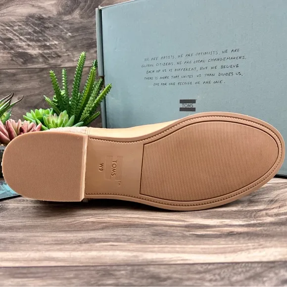 NIB Toms Ella Leather Slip On Chelsea Boots Honey Leather Faux Shearling 9M 40