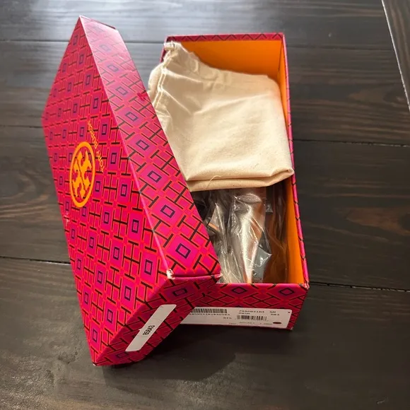 NIB Tory Burch Eddie 2.0 Ballet Flats