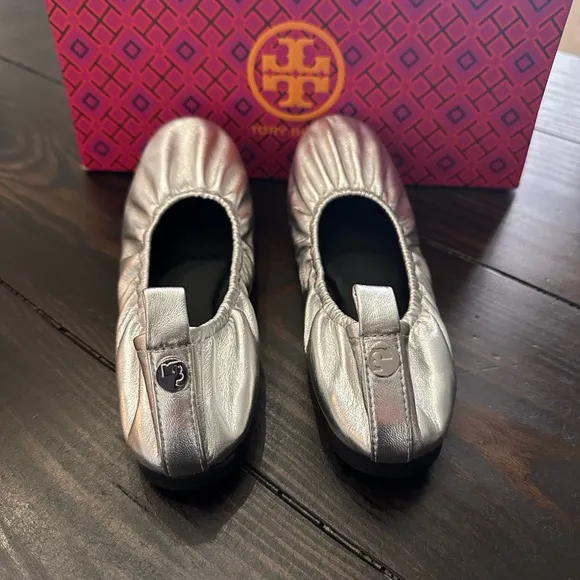 NIB Tory Burch Eddie 2.0 Ballet Flats