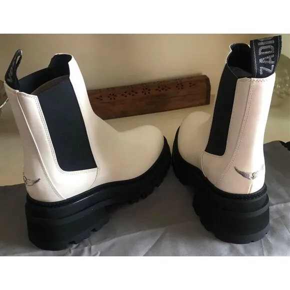 NIB Zadig &amp; Voltaire Chelsea Boots White with Wing Charm Leather Size 39 / US 8