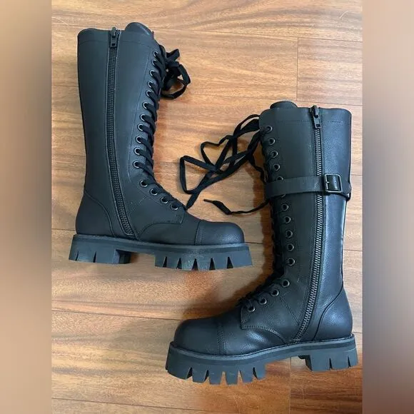 NIB Widow goth bring the pain mini pocket combat boots Sz 7 Halloween