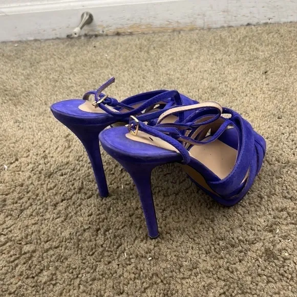 Nicholas Kirkwood Suede T-Strap Sandals